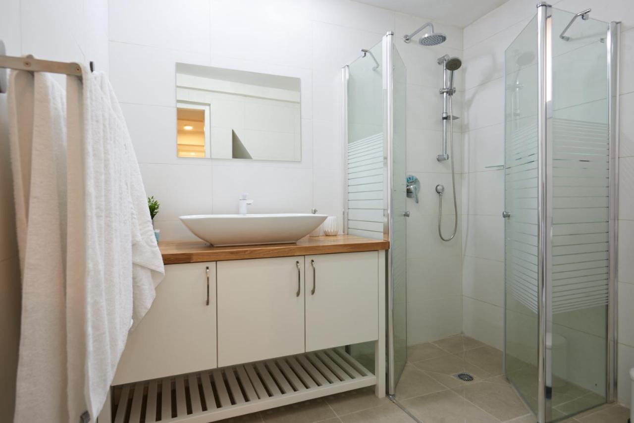A Private Luxurious Villa In The German Colony! Jerusalem Exteriör bild