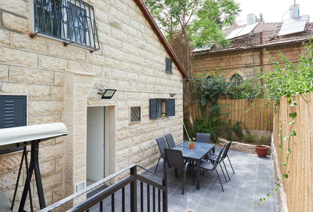 A Private Luxurious Villa In The German Colony! Jerusalem Exteriör bild